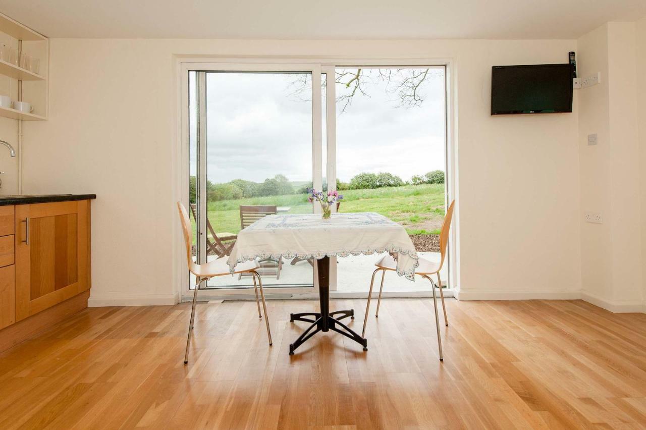 Ferienwohnung The Wild Atlantic Hideaway Clonakilty Exterior foto